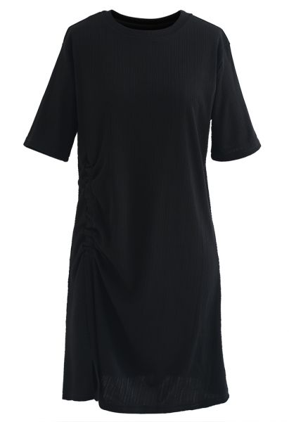 فستان تي شيرت مكشكش قابل للتمدد باللون الأسود