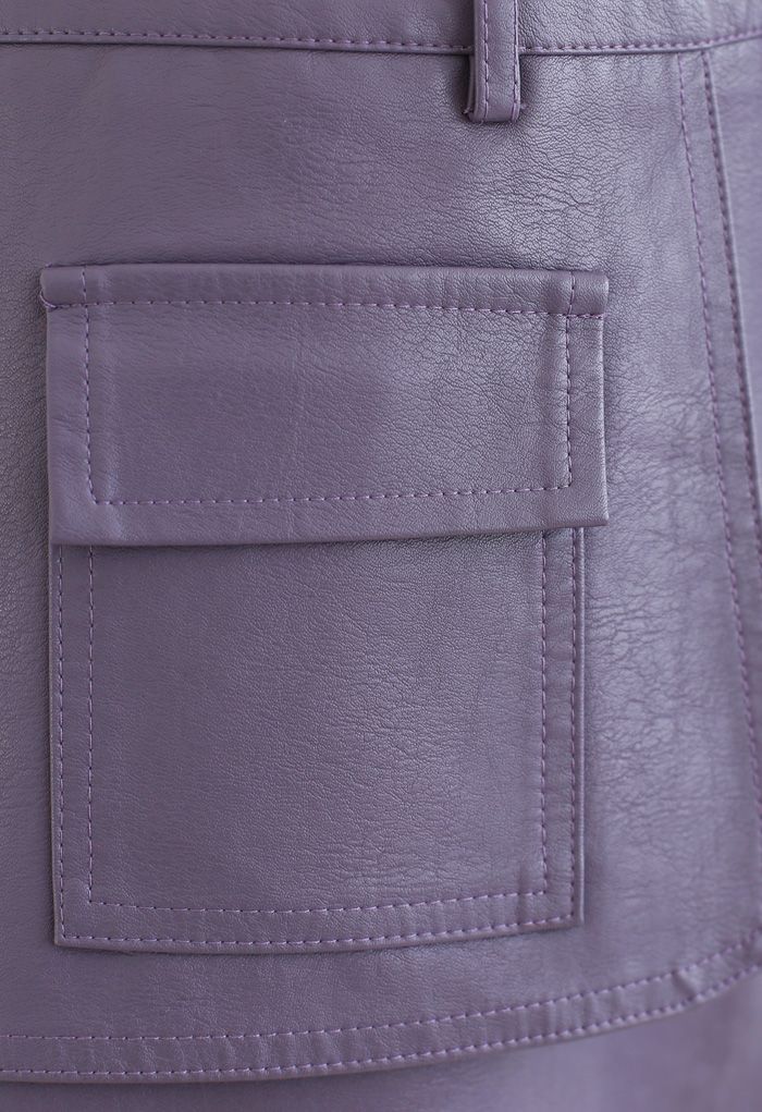 تنورة جيب من الجلد الصناعي باللون البنفسجي
