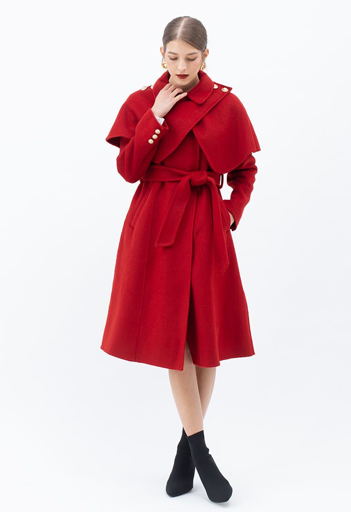 معطف طويل من الصوف المخلوط مع كتف كيب باللون الأحمر
