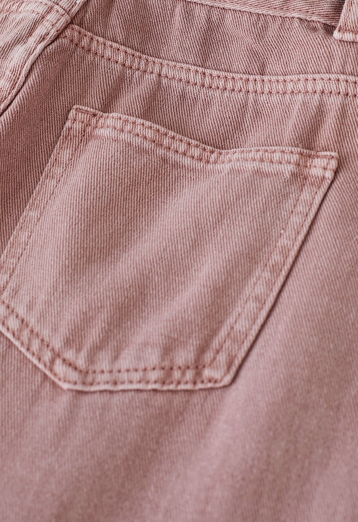Distressed Straight-Leg Belted Jeans in Pink