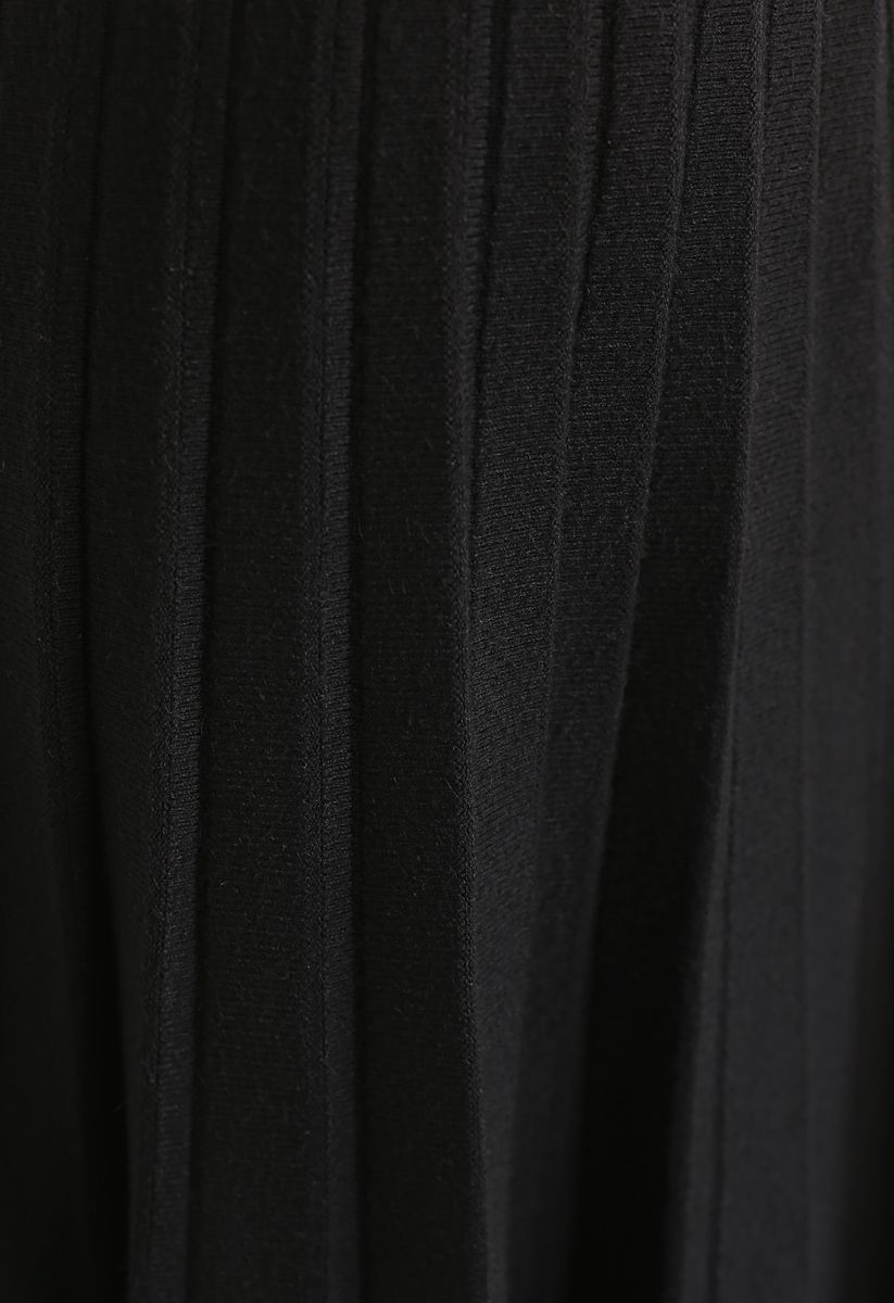 تنورة ميدي متماسكة على شكل حرف A متوازية باللون الأسود