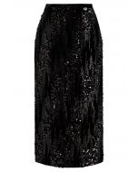 تنورة قلم رصاص مخملية مزينة بالترتر باللون الأسود